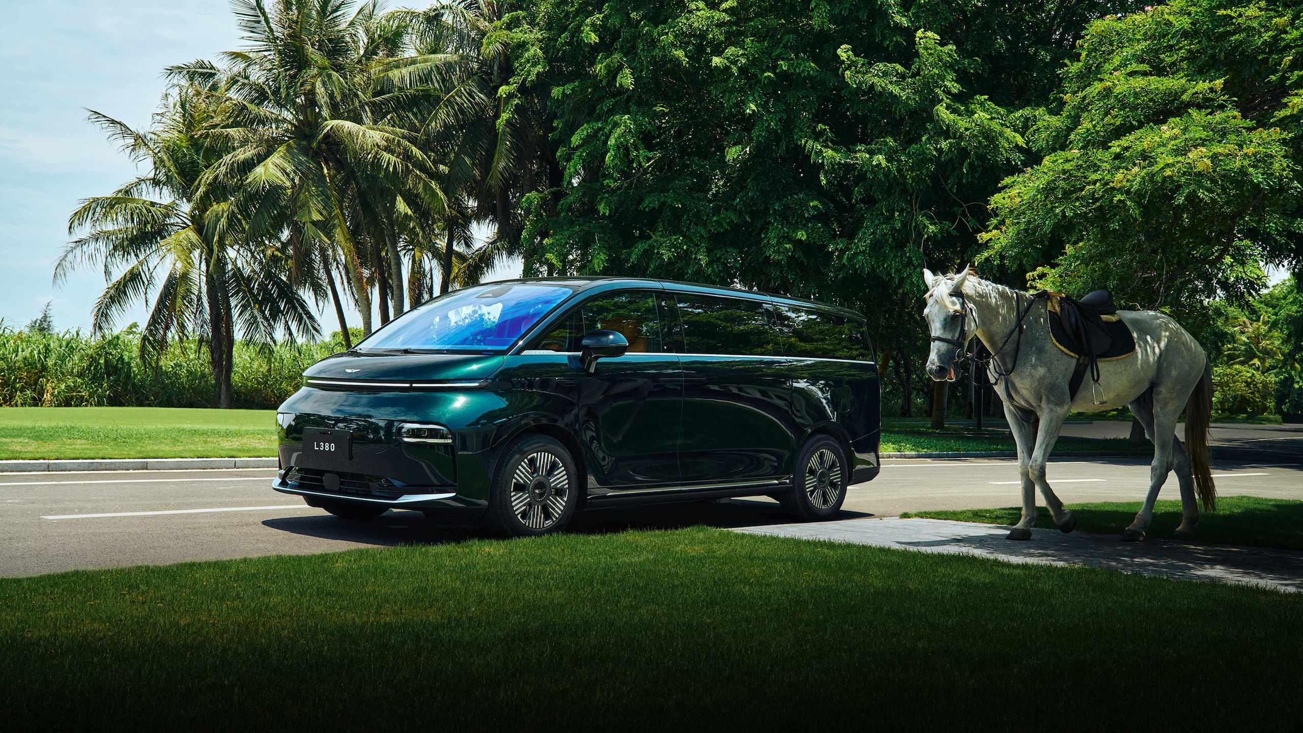 Geely Wonder Group | Geely L380